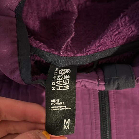 Mountain Hardware Jacket. Lighter, comfortable layer. - Picture 2 of 4